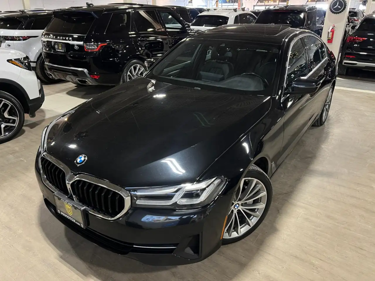 BMW 5 Series - Image 9