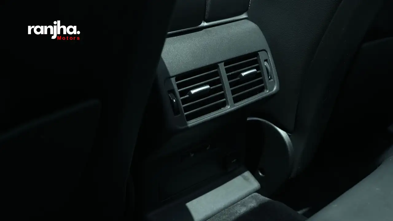 Land Rover Range Rover Velar - Image 34