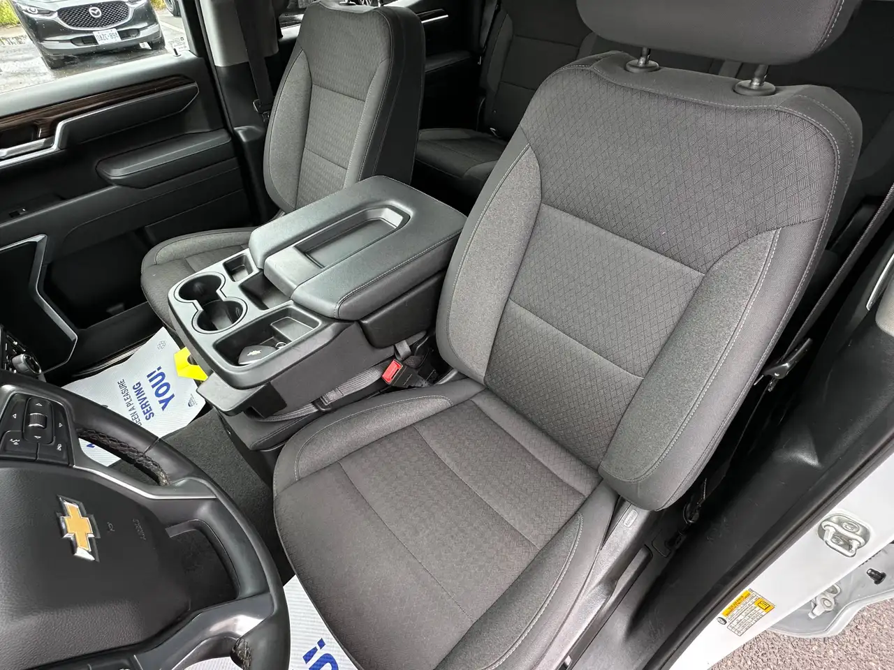 Chevrolet Silverado 1500 - Image 11