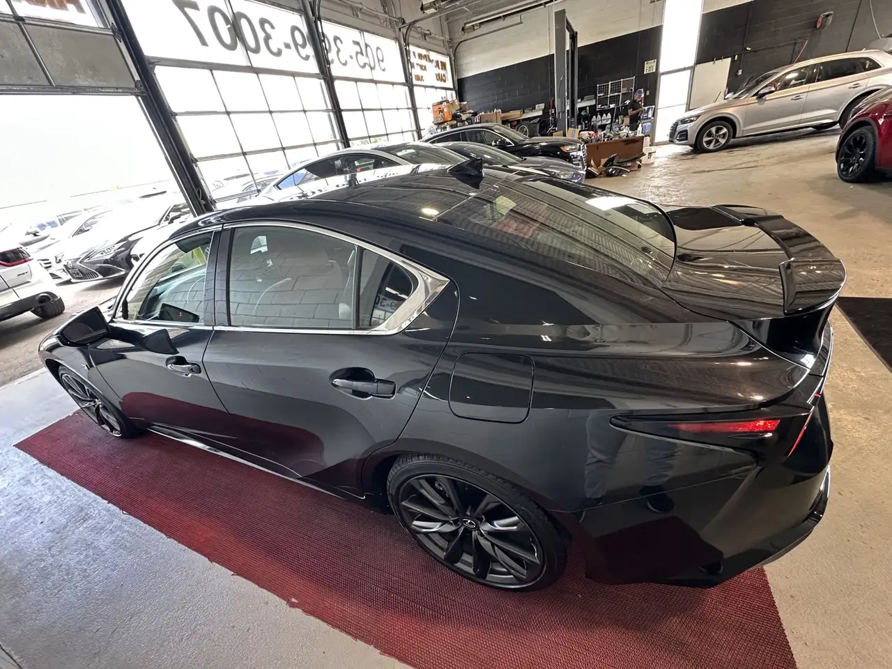 Lexus IS - Image 4