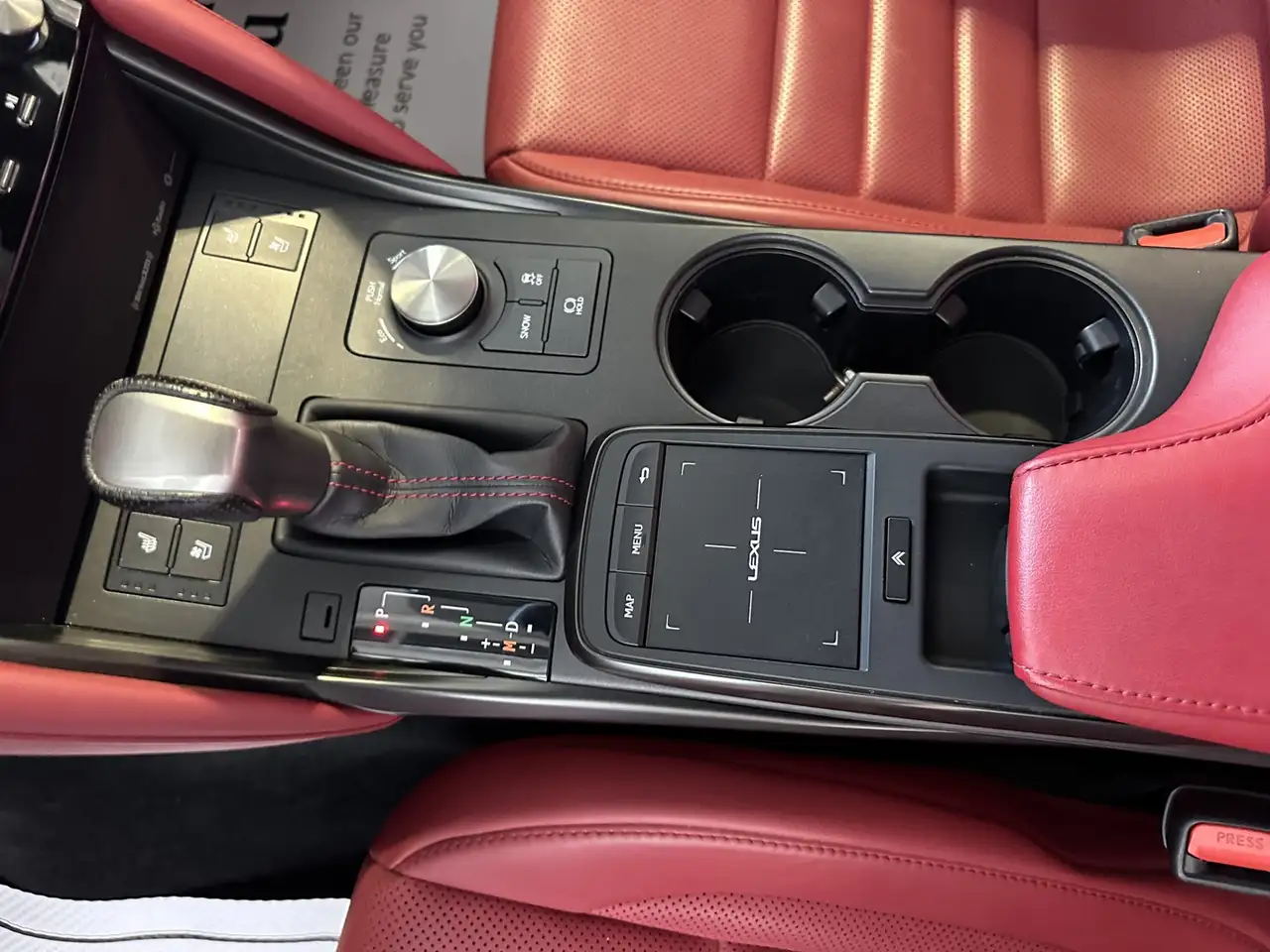 Lexus IS - Image 27