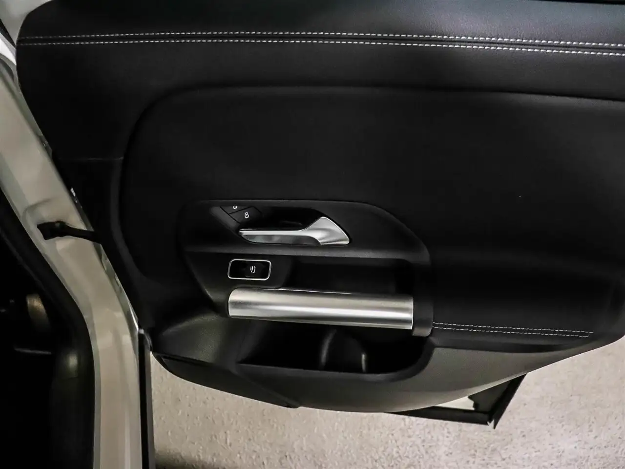 Mercedes-Benz GLA - Image 16