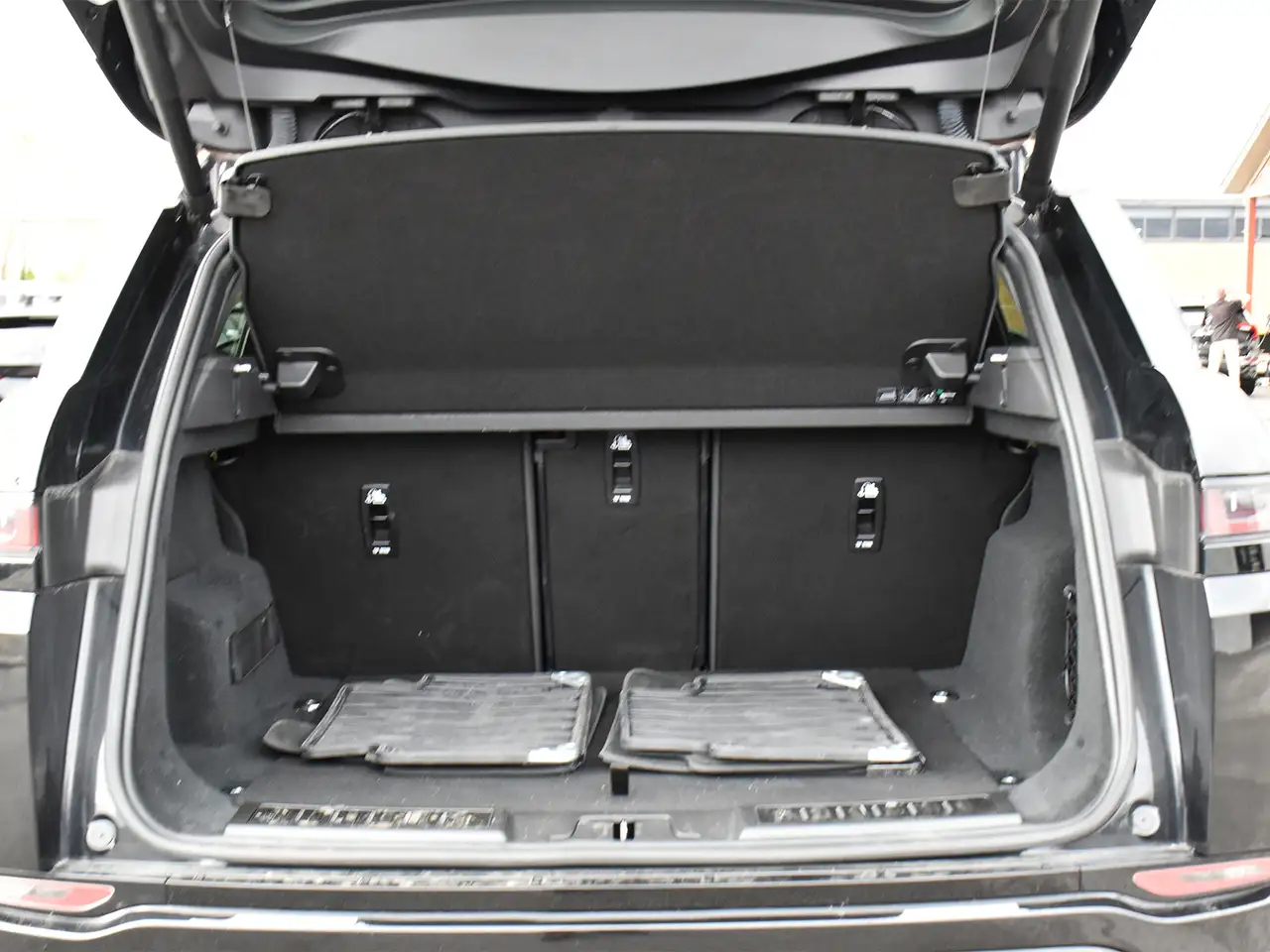 Land Rover Range Rover Evoque - Image 9