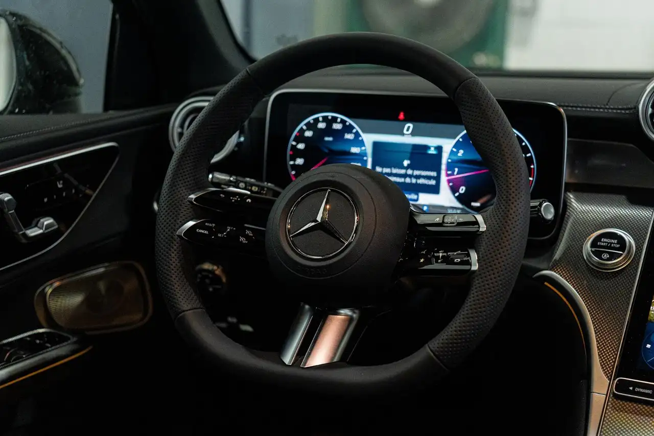 Mercedes-Benz GLC - Image 18