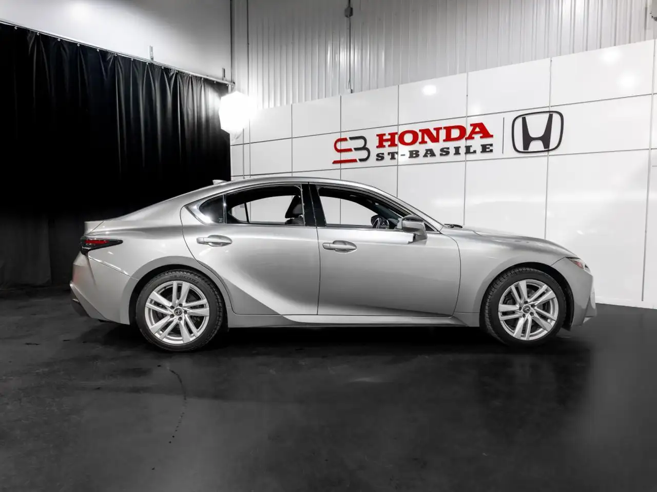 Lexus IS - Image 5