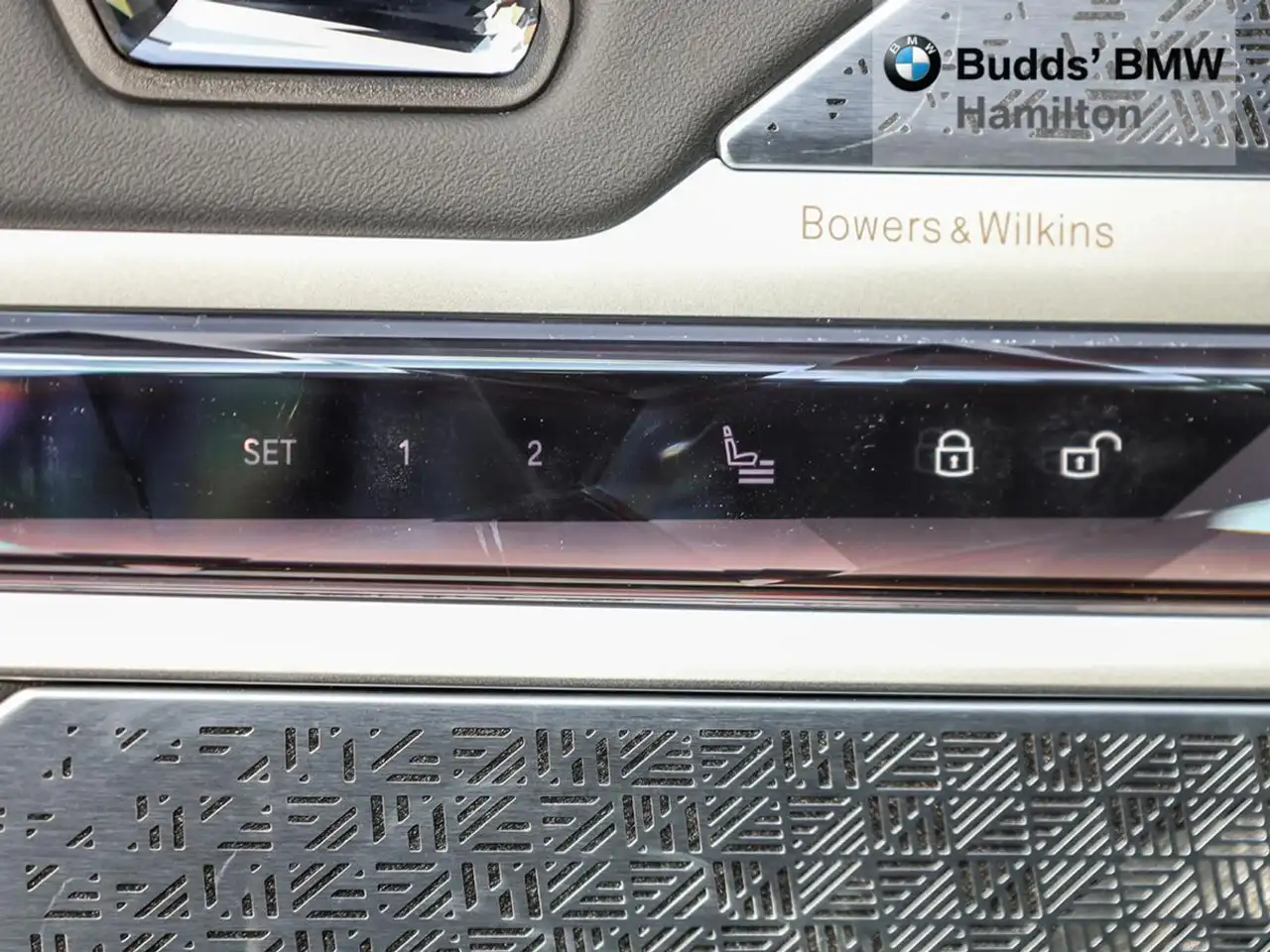 BMW 7 Series - Image 26