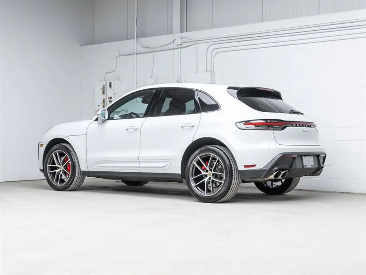 Porsche Macan - Image 8