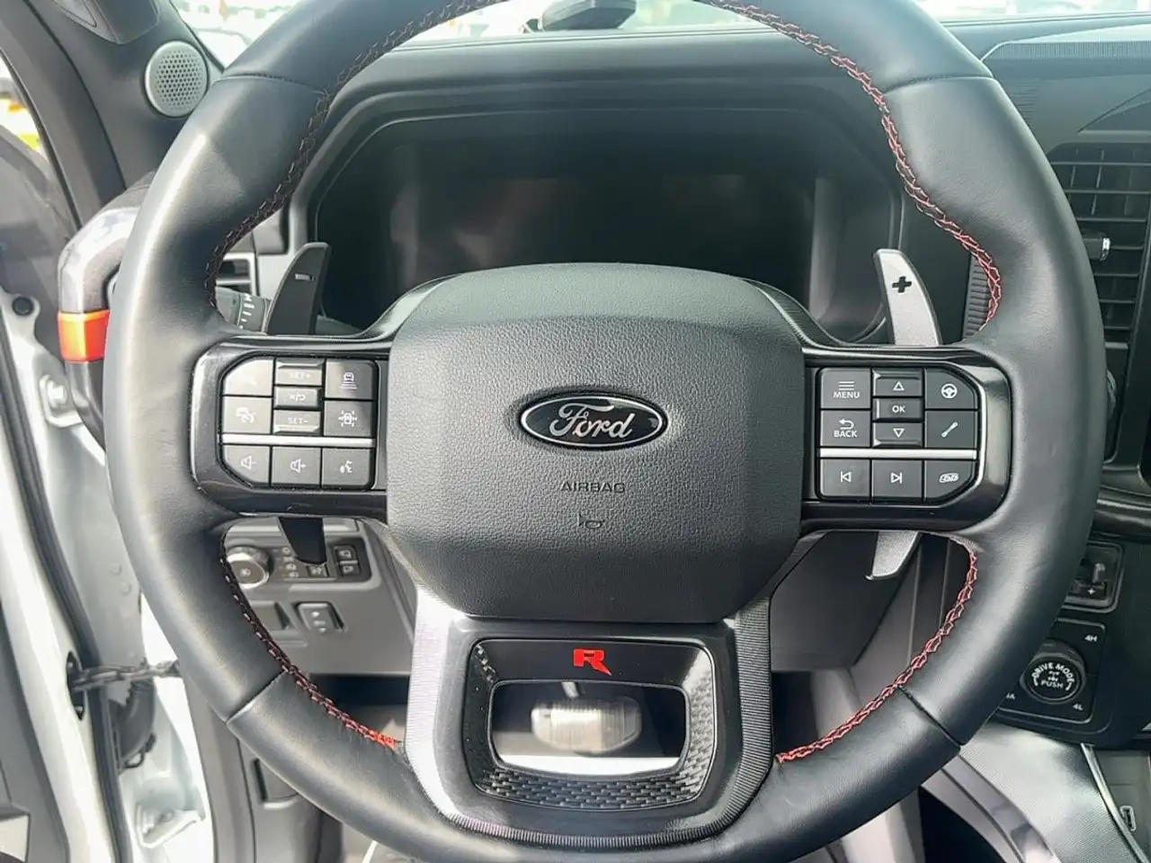 Ford F-150 - Image 21