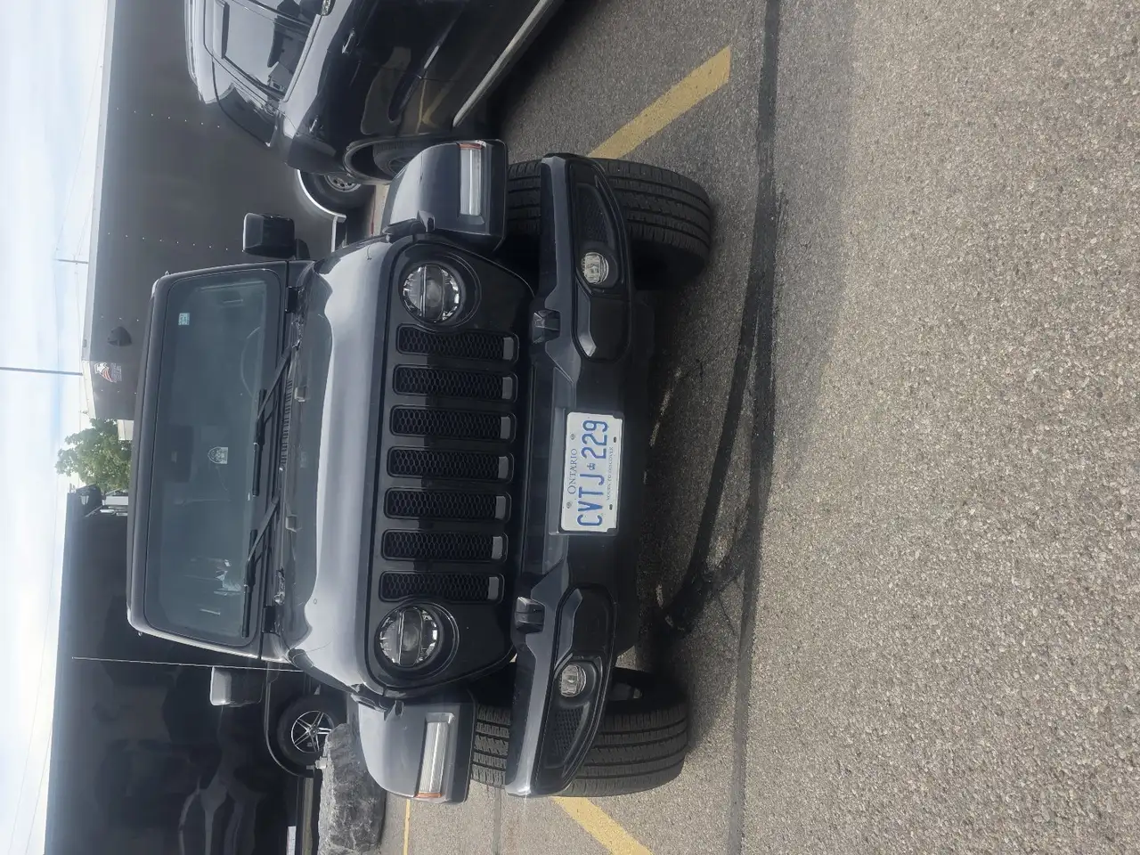 Jeep Wrangler - Image 12