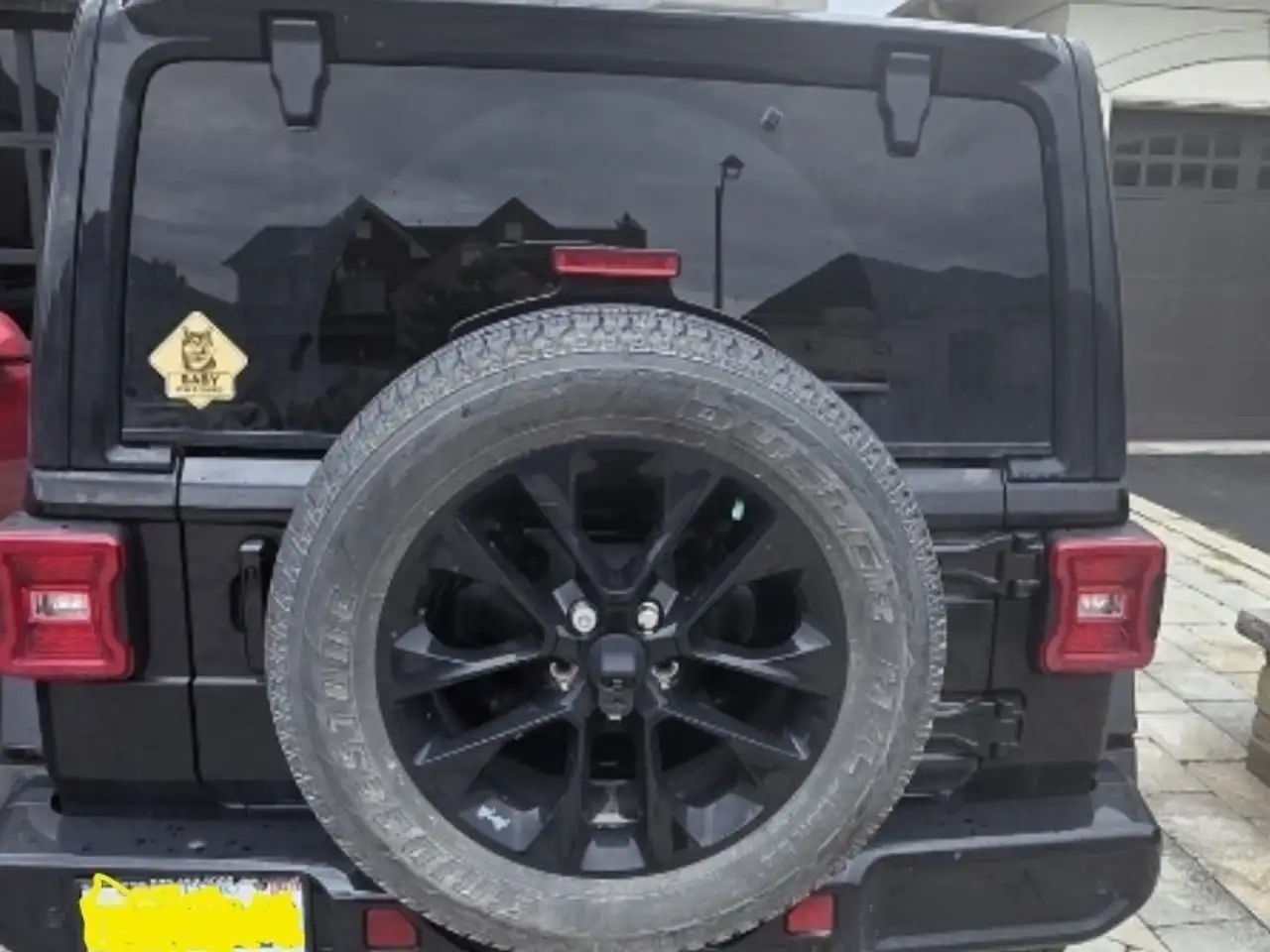 Jeep Wrangler - Image 11