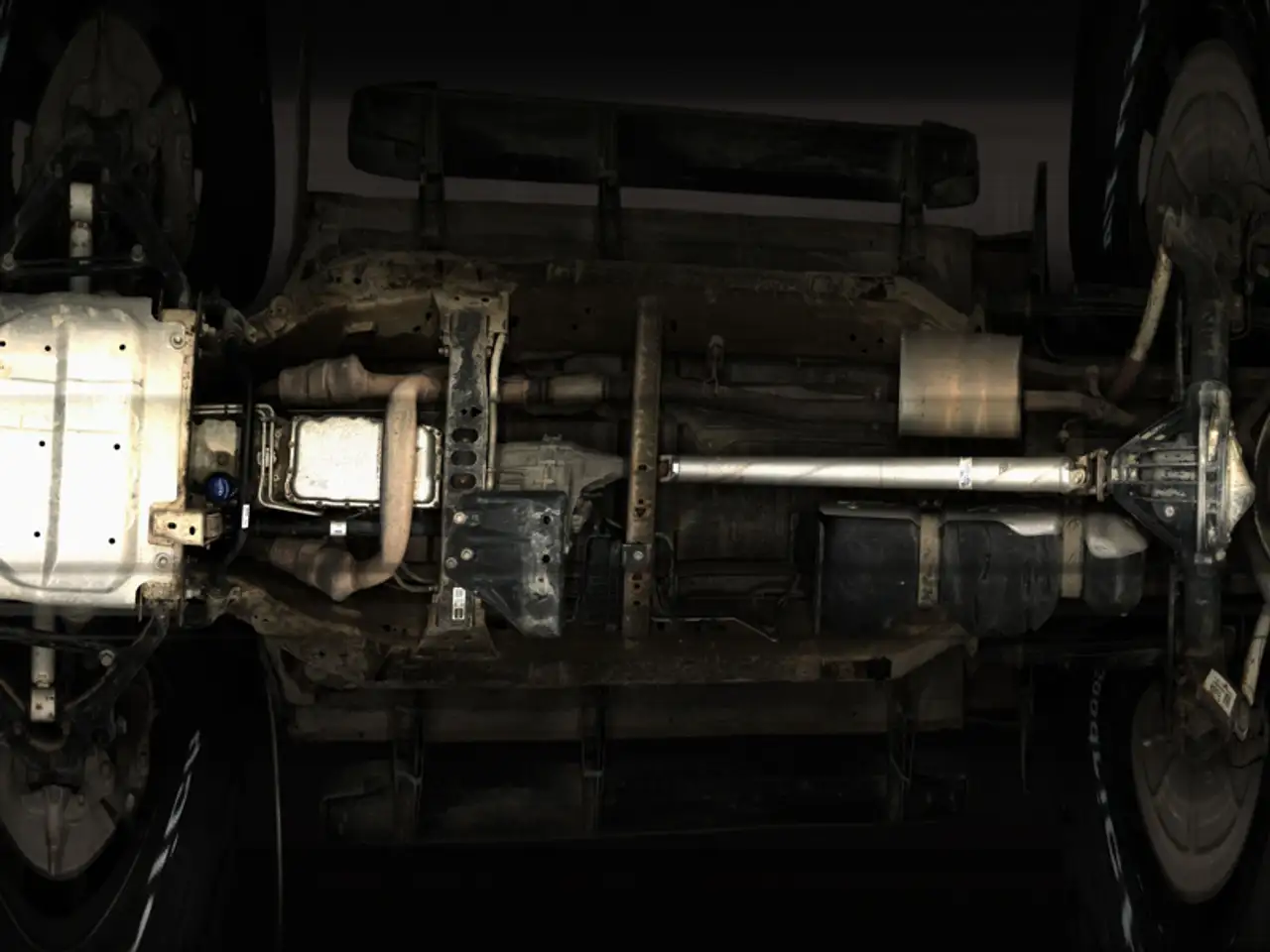 Chevrolet Silverado 1500 - Image 9