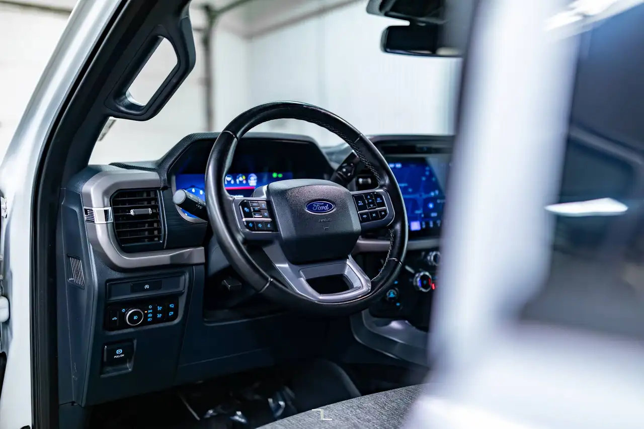 Ford F-150 - Image 12