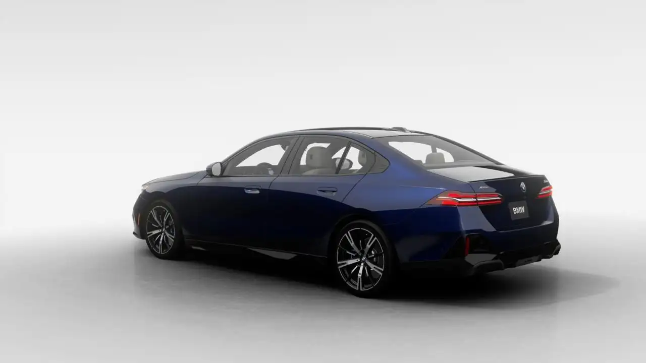 BMW 5 Series - Image 2