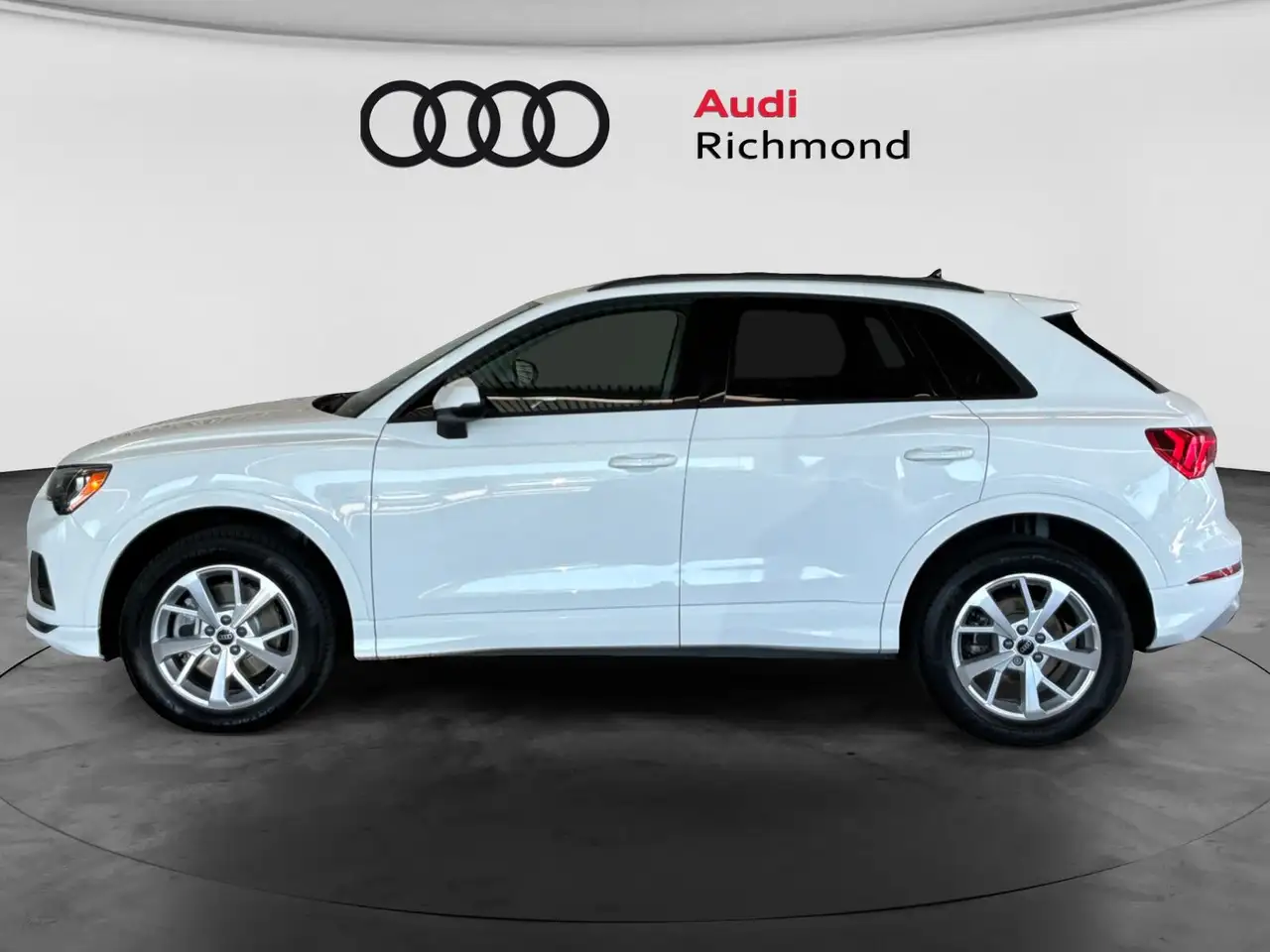 Audi Q3 - Image 8