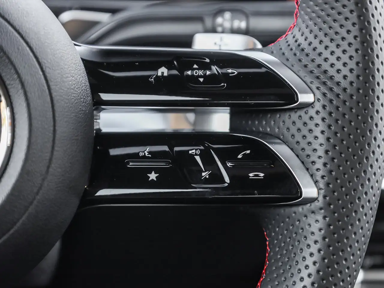 Mercedes-Benz GLB - Image 22
