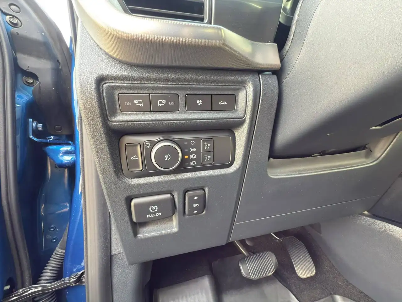 Ford F-150 - Image 17