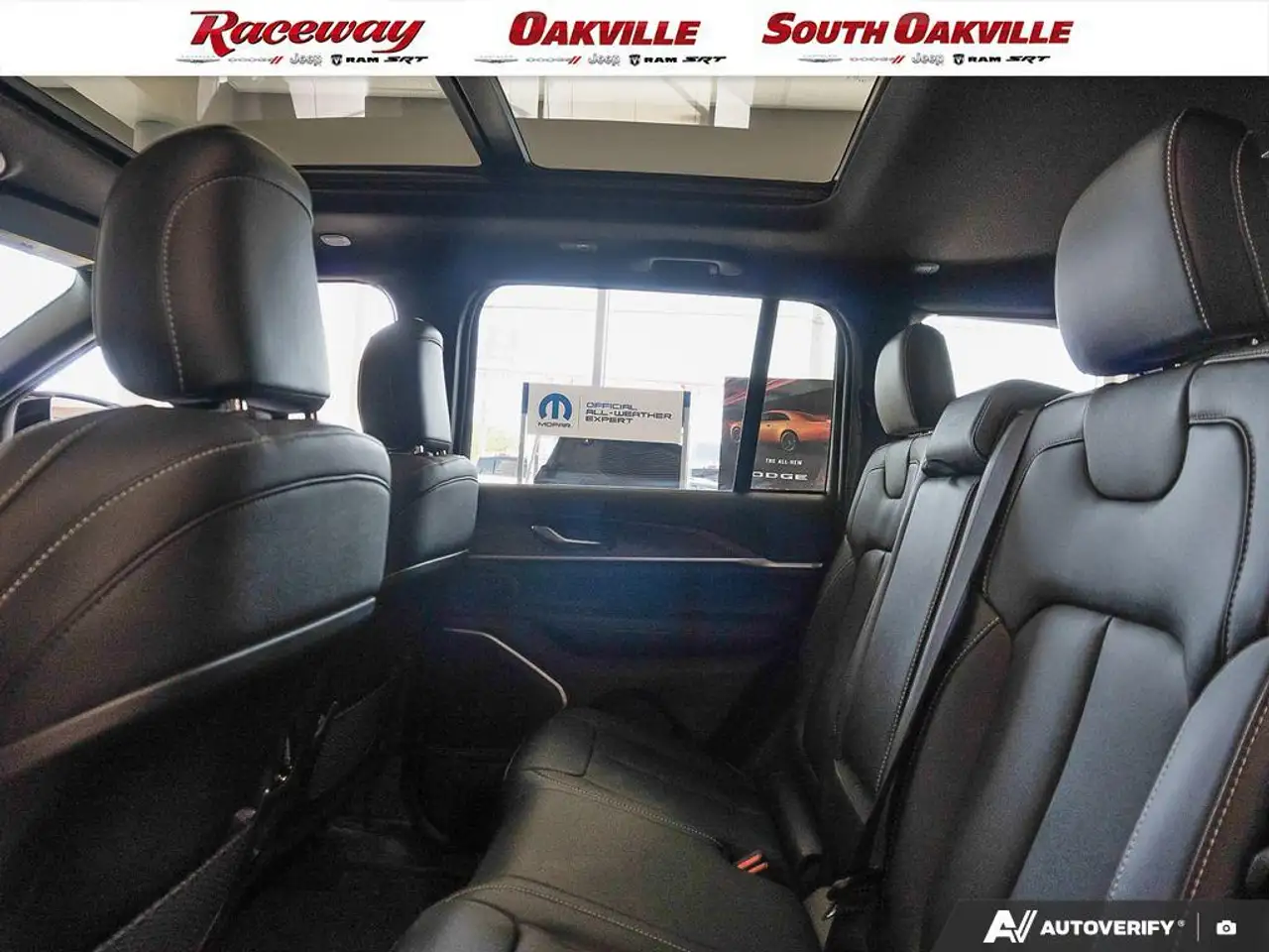 Jeep Grand Cherokee - Image 24