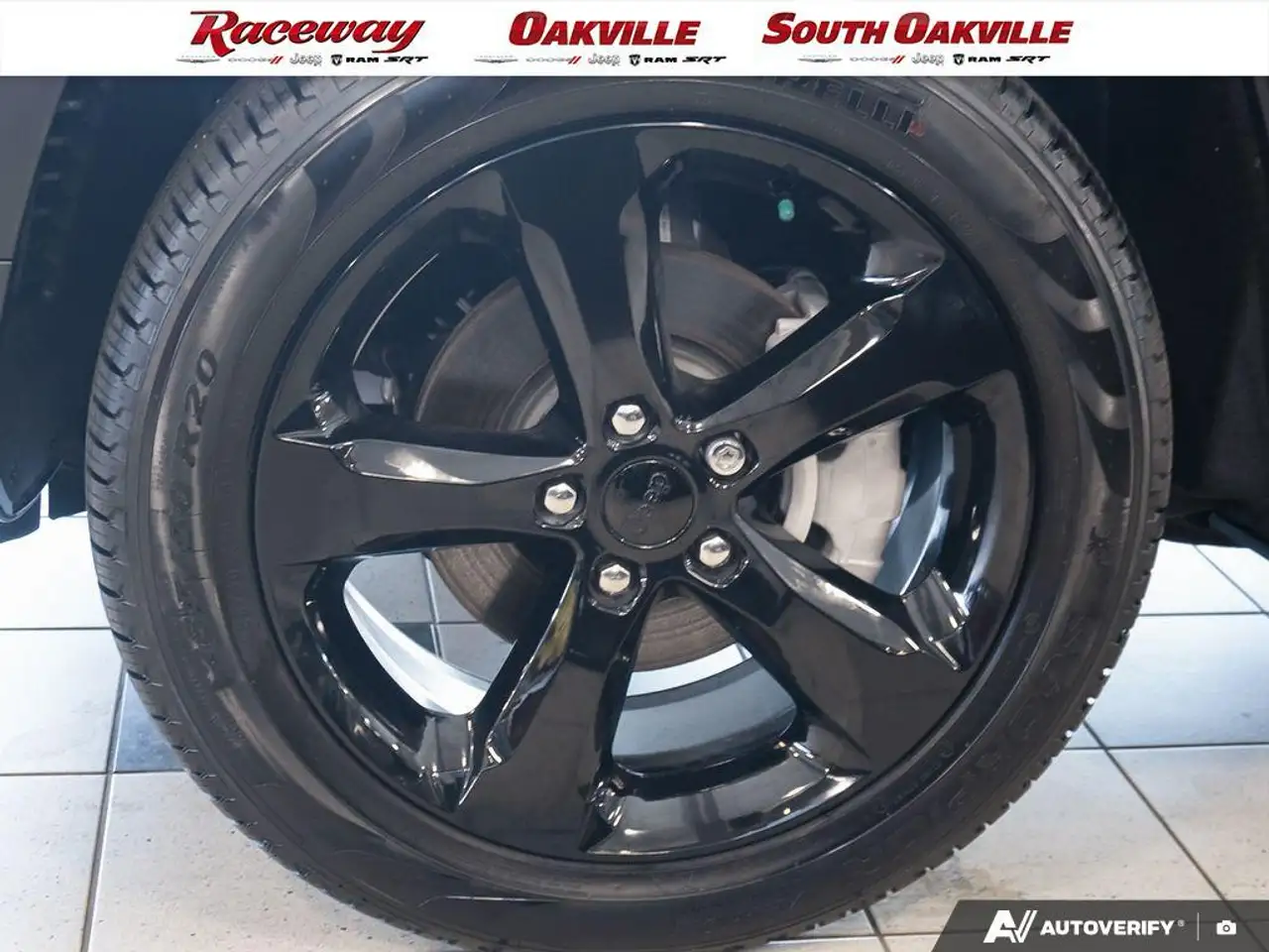 Jeep Grand Cherokee - Image 6