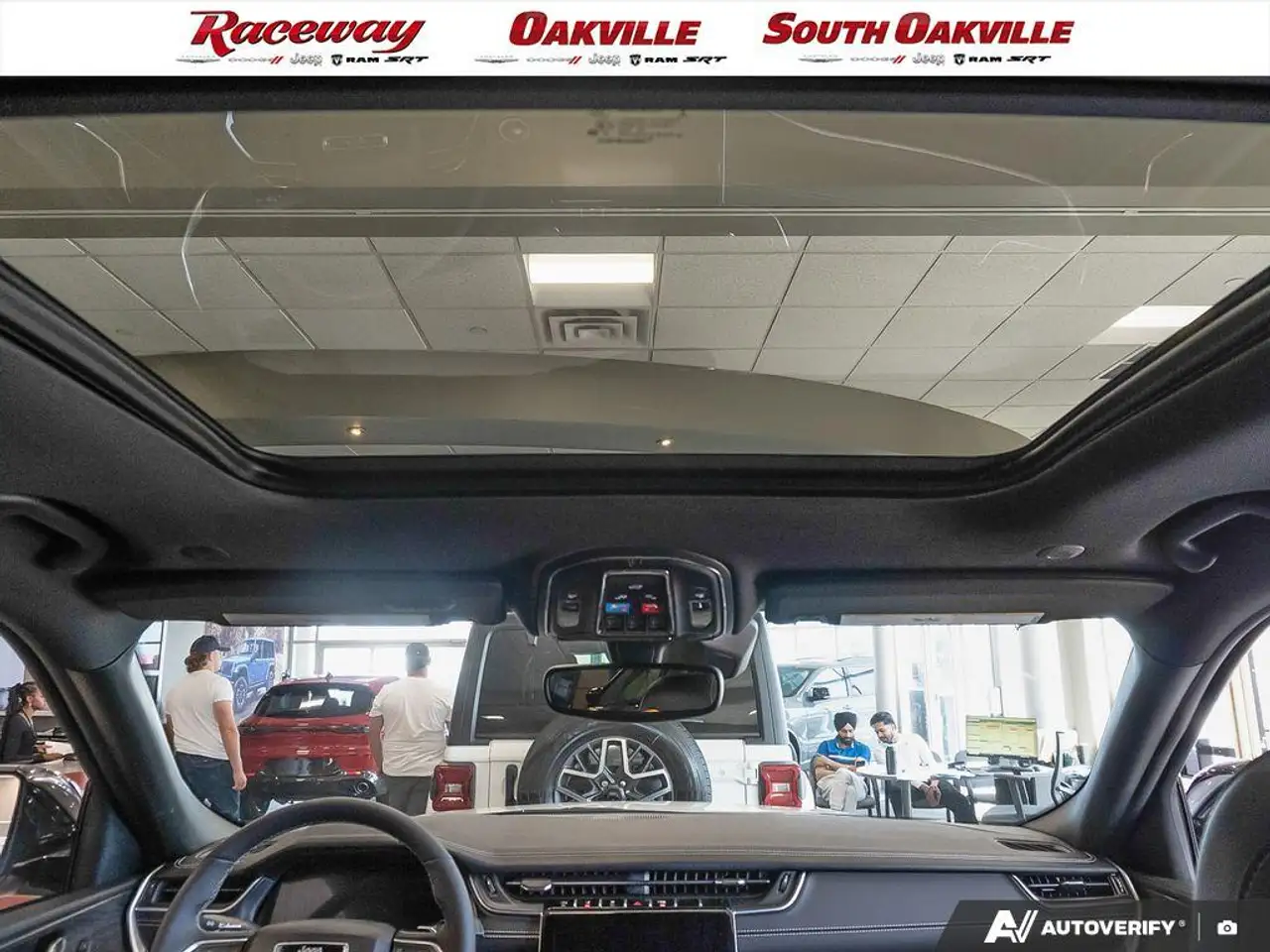 Jeep Grand Cherokee - Image 26