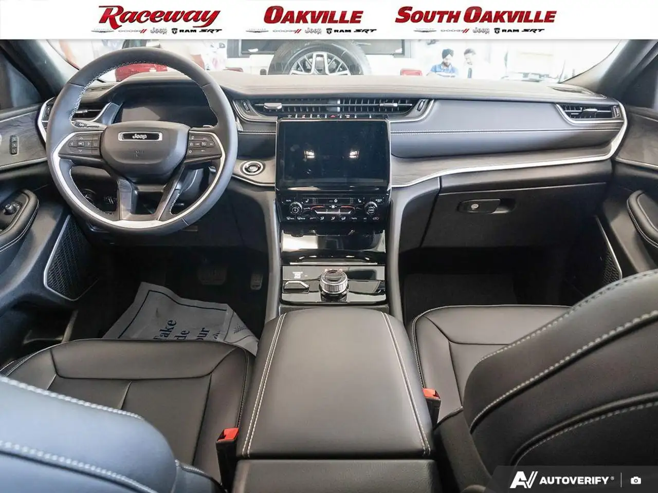 Jeep Grand Cherokee - Image 25