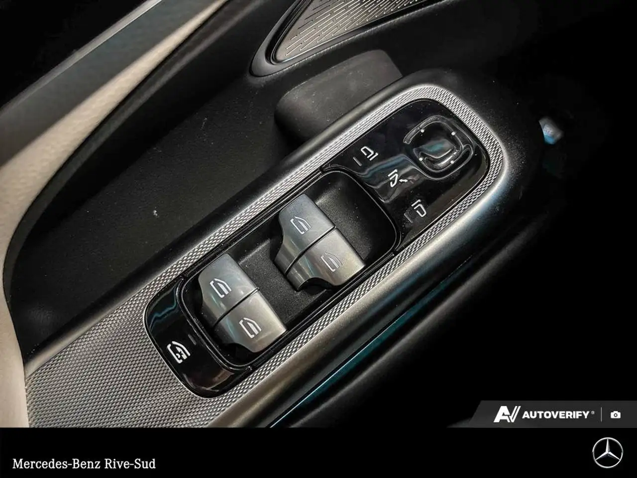 Mercedes-Benz E-Class - Image 22