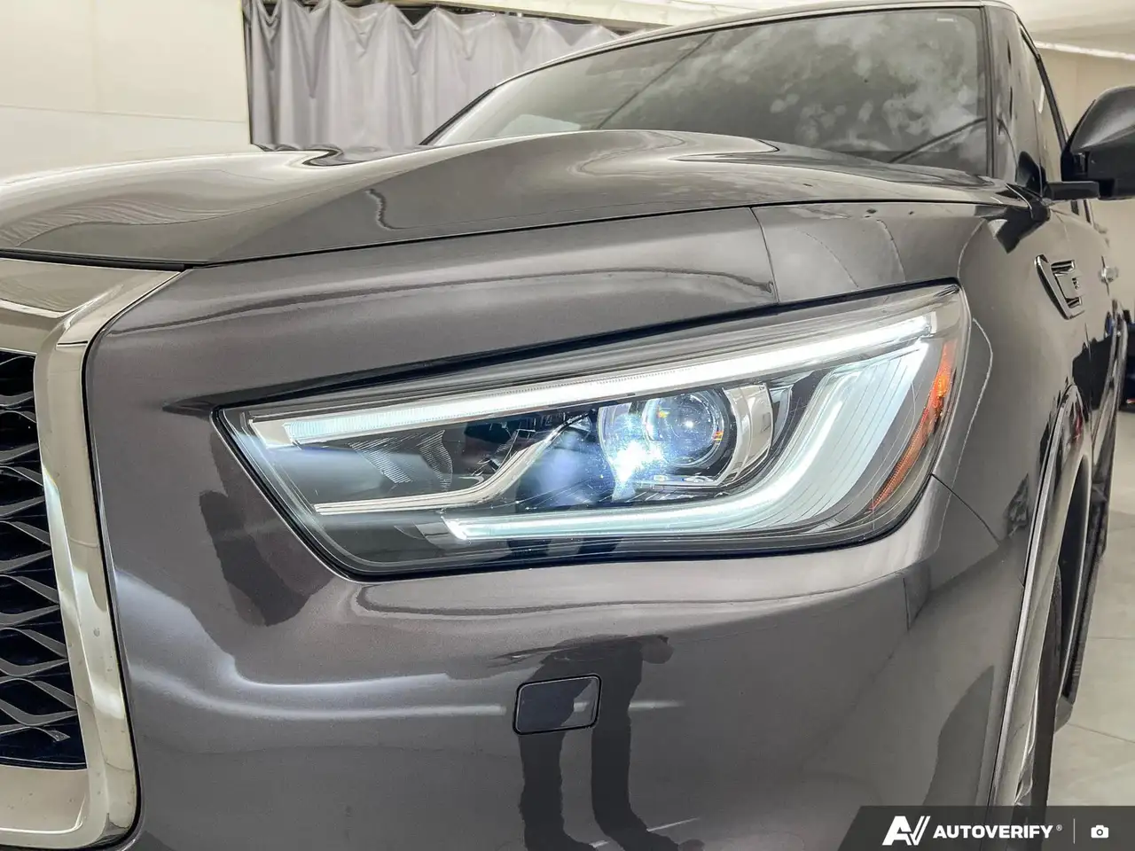 Infiniti QX80 - Image 9