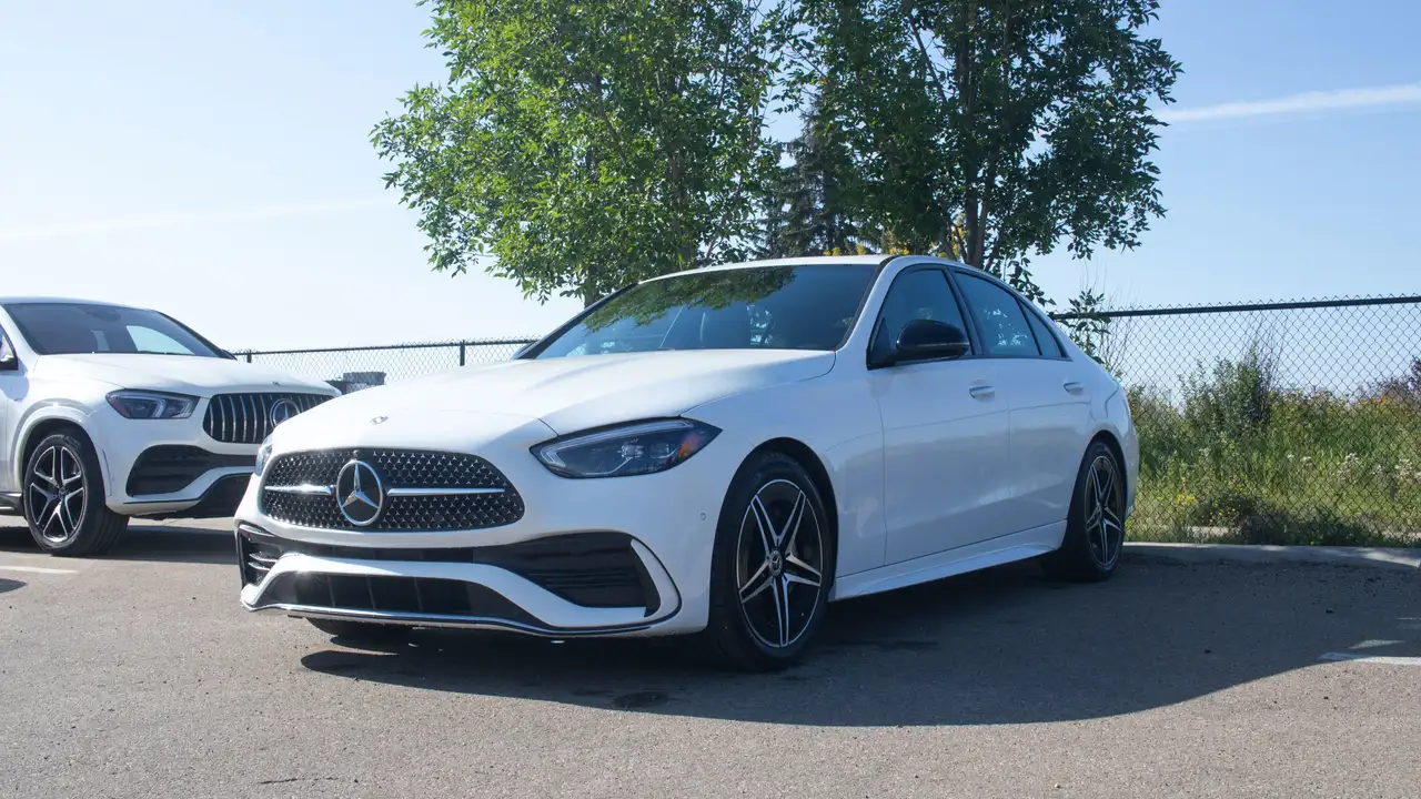 Mercedes-Benz C-Class - Image 4