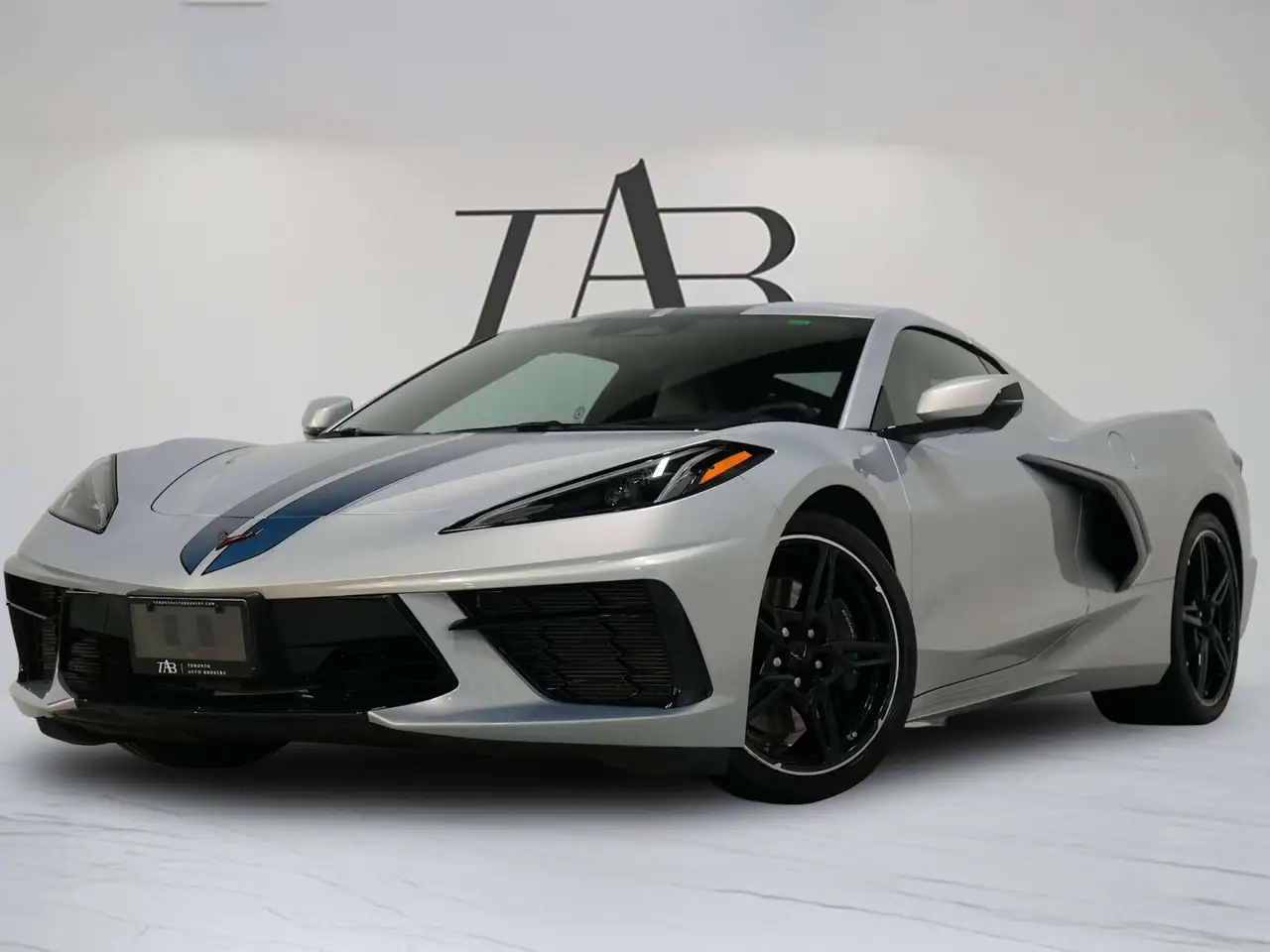 Chevrolet Corvette - Image 15
