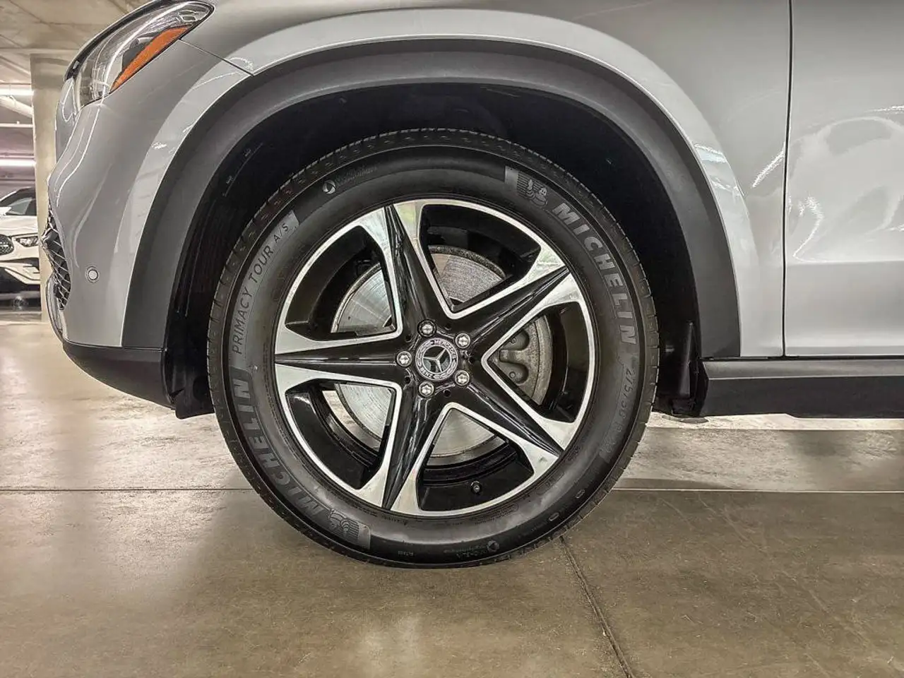 Mercedes-Benz GLE - Image 18