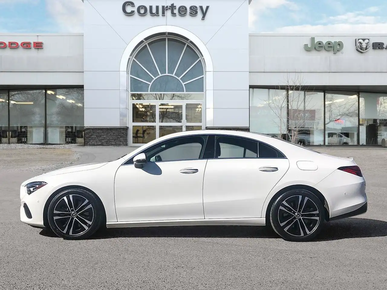 Mercedes-Benz CLA - Image 3
