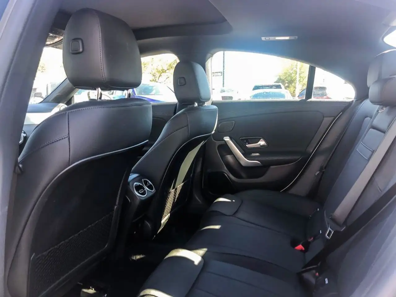 Mercedes-Benz CLA - Image 27