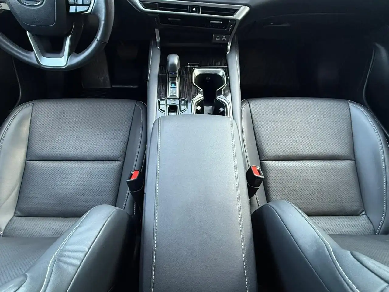 Lexus RX 350 - Image 12