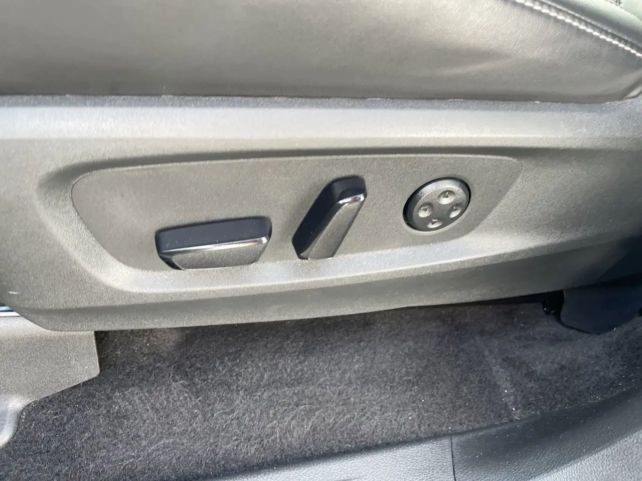Infiniti QX60 - Image 20