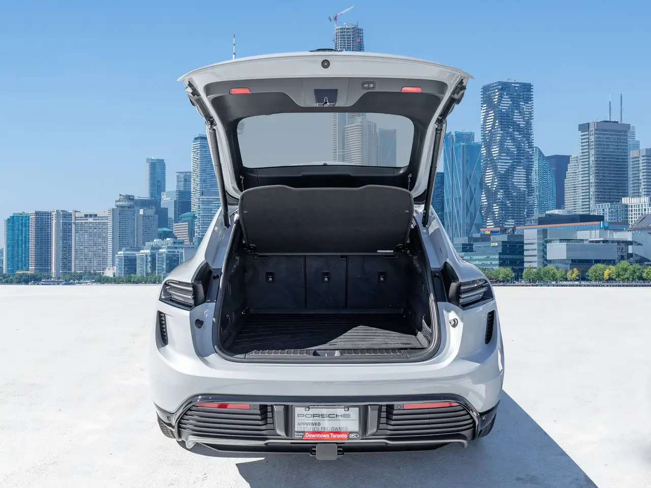 Porsche Macan - Image 16