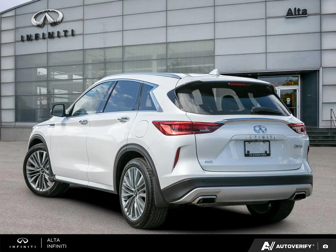 Infiniti QX50 - Image 3