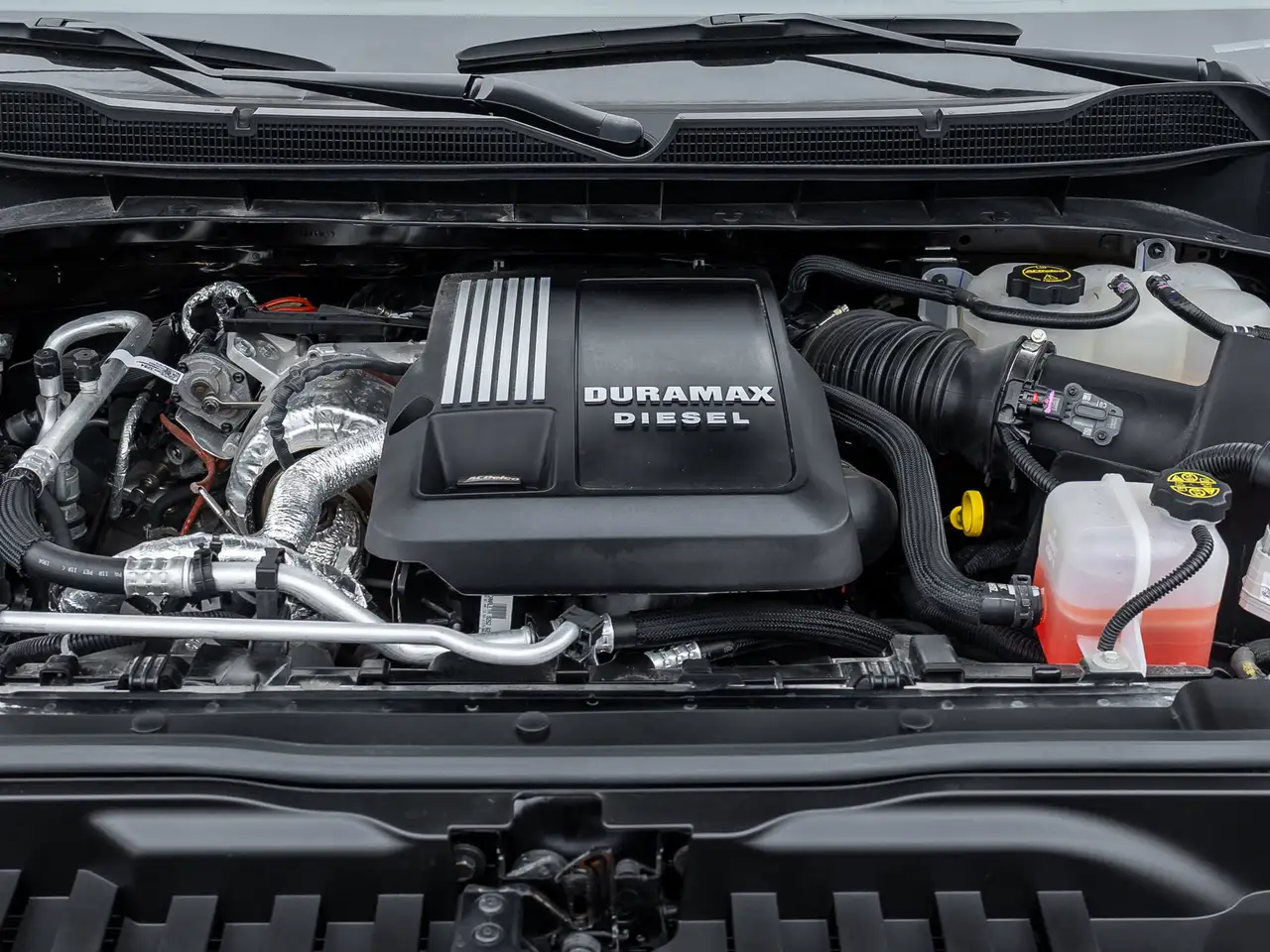 Chevrolet Silverado 1500 - Image 24