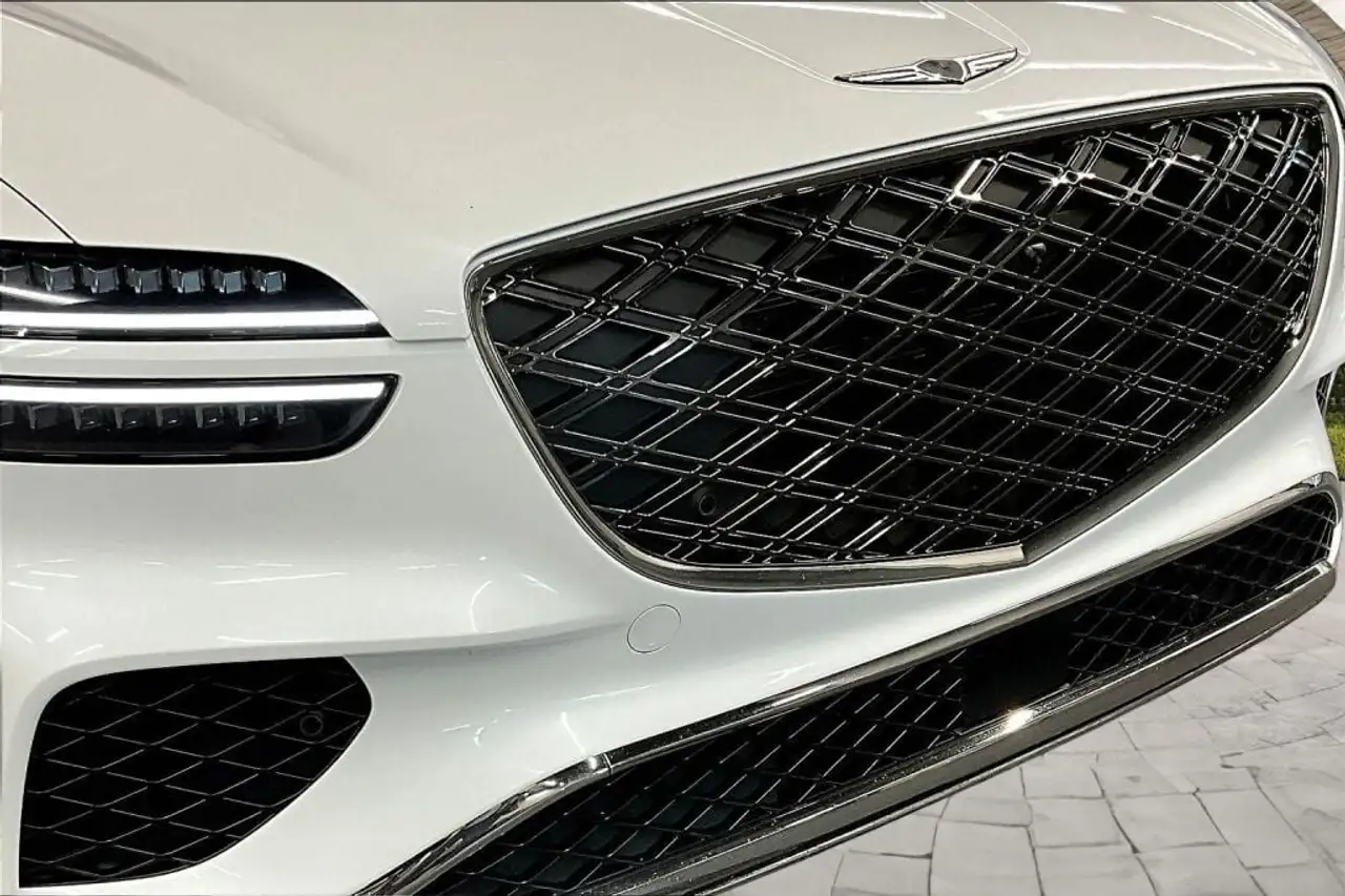 Genesis GV70 - Image 36