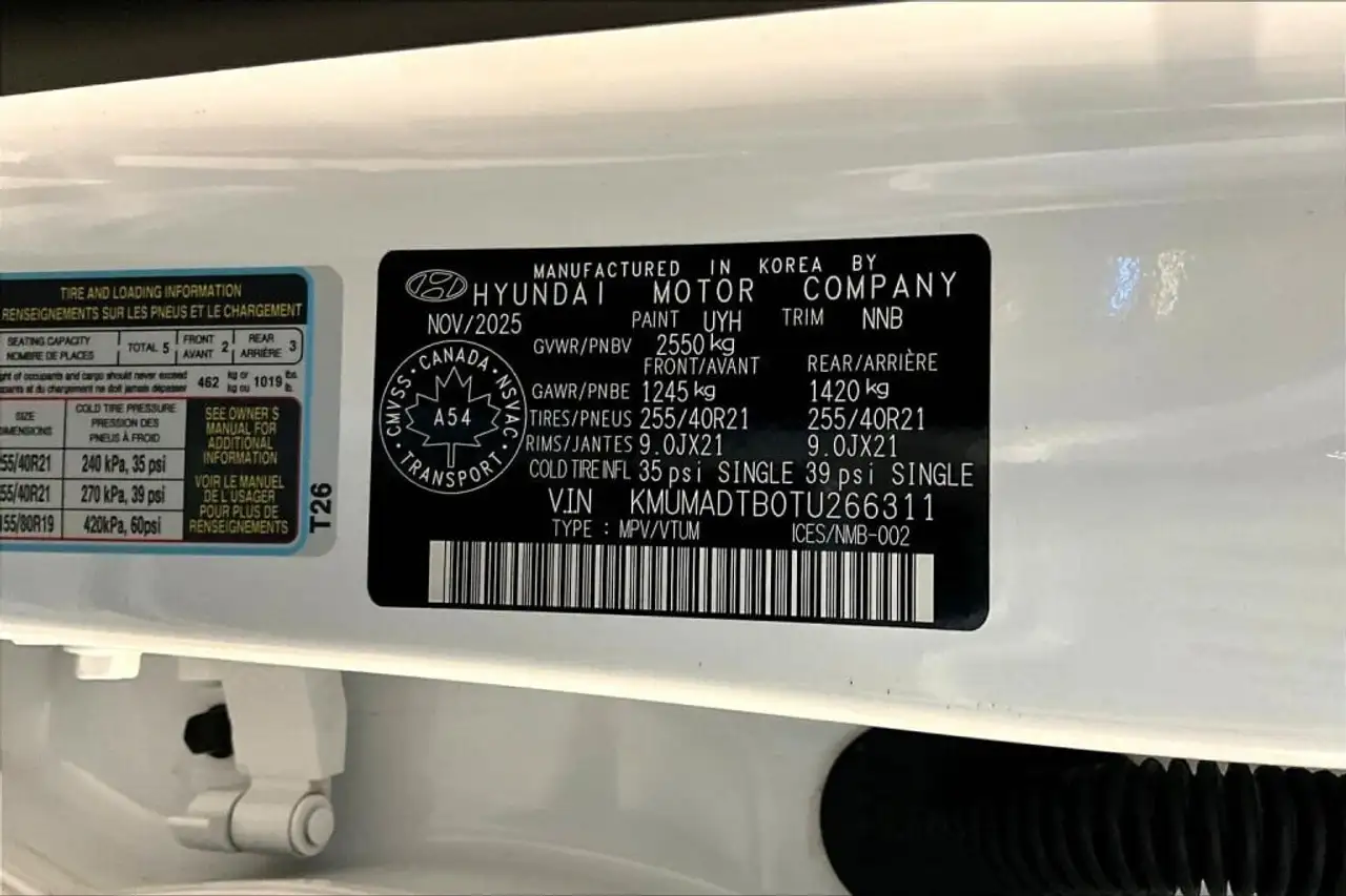 Genesis GV70 - Image 21
