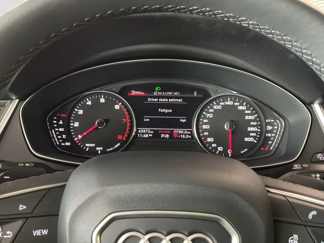 Audi Q5 - Image 12