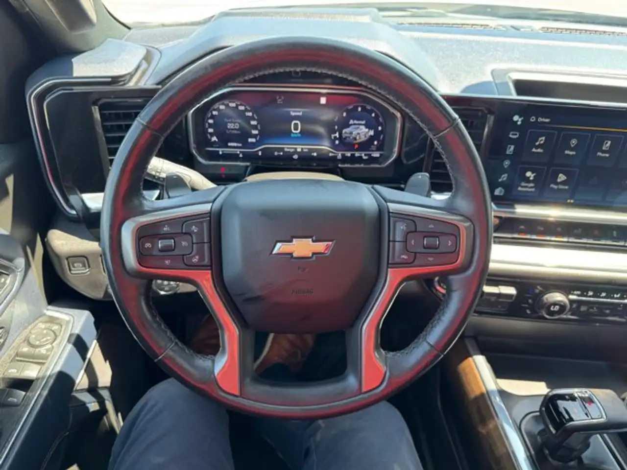 Chevrolet Silverado 1500 - Image 16