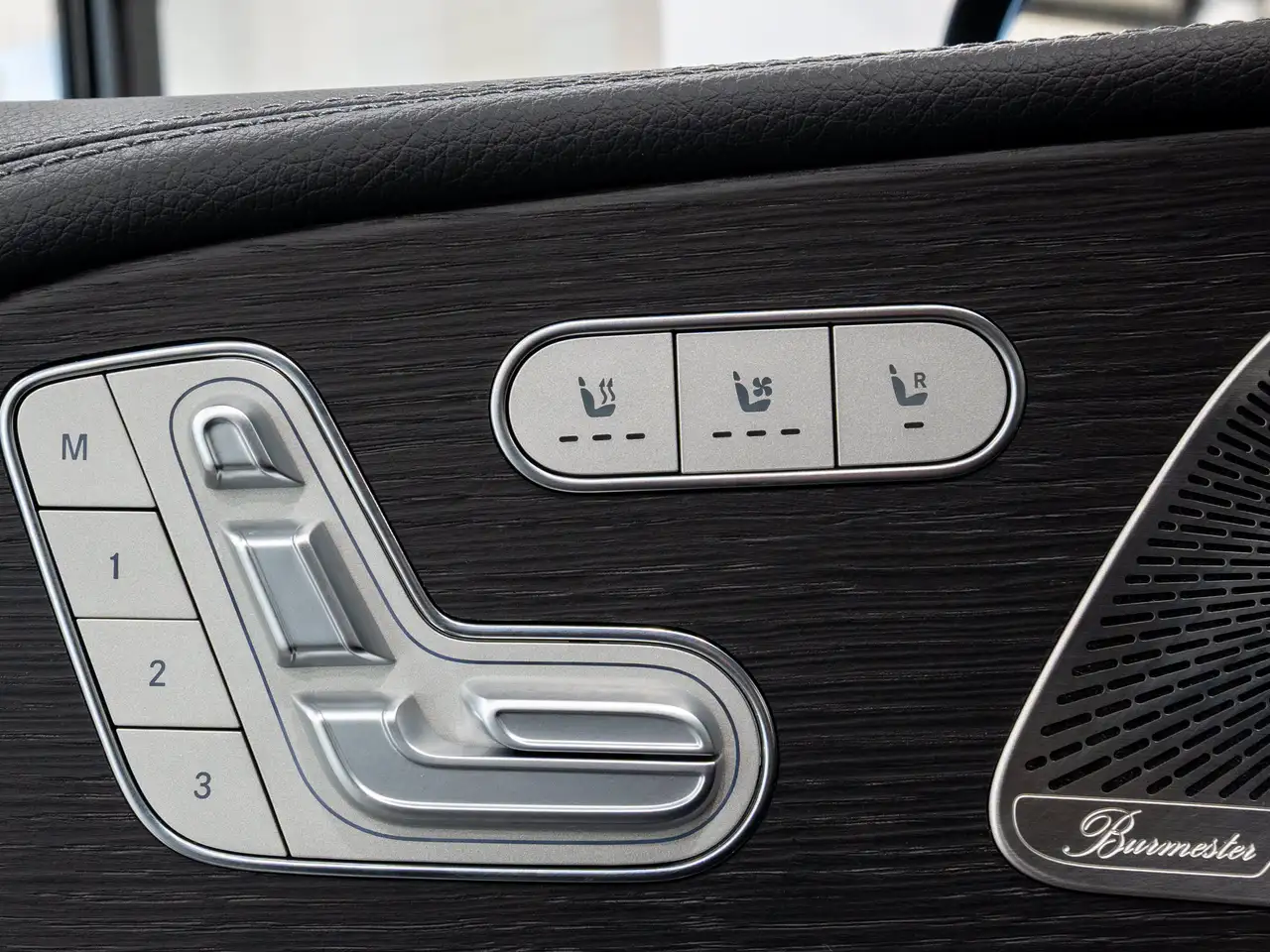 Mercedes-Benz GLE - Image 13