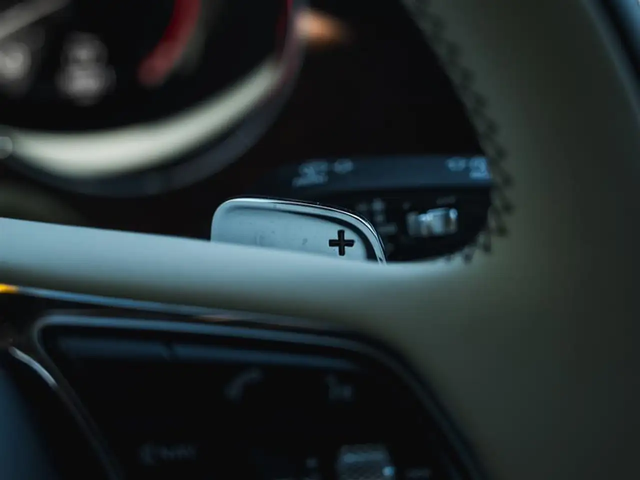 Bentley Bentayga - Image 20