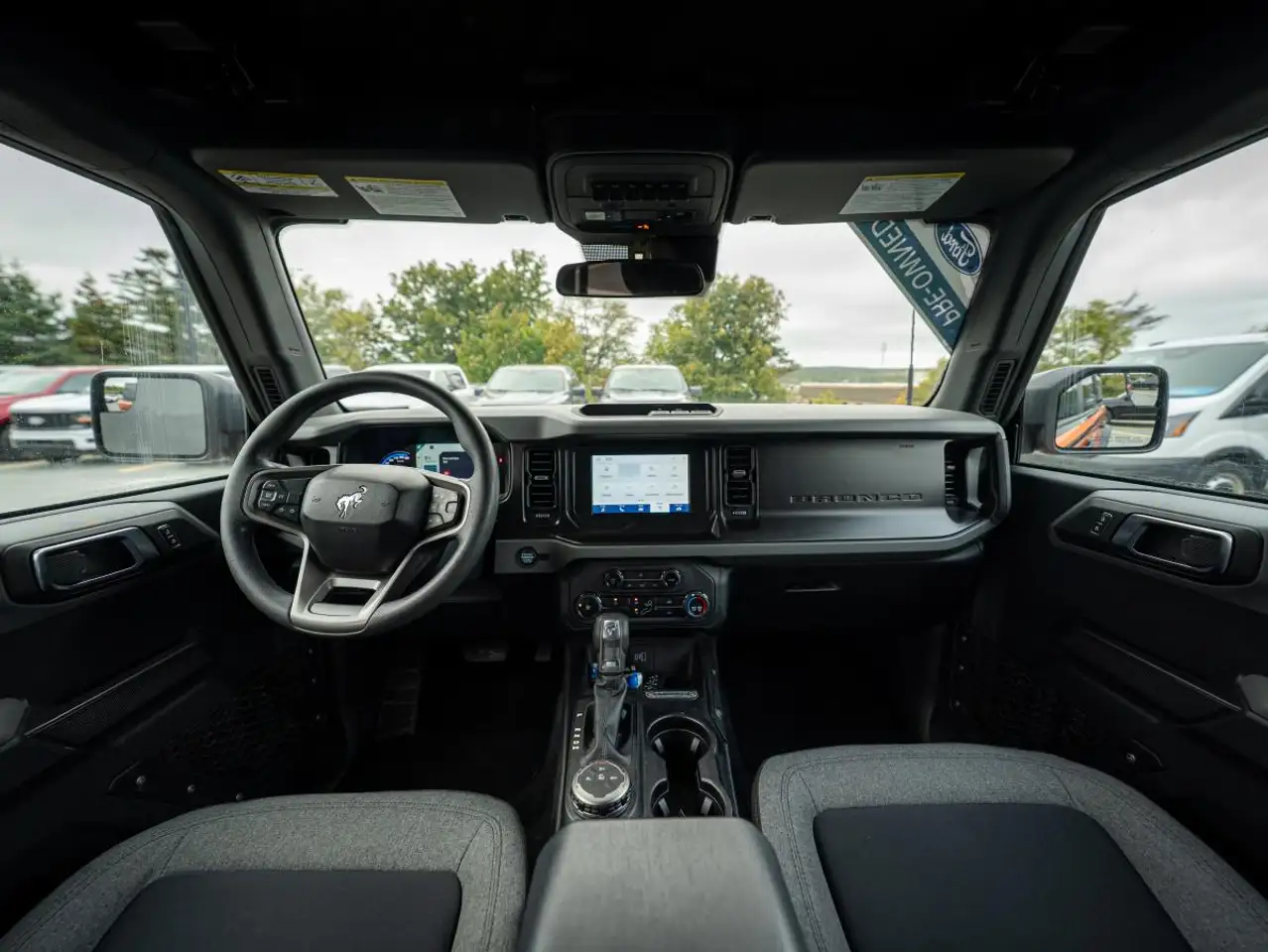 Ford Bronco - Image 8