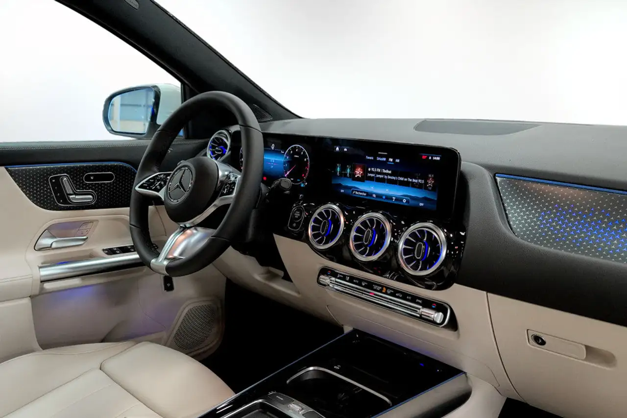 Mercedes-Benz GLA - Image 8