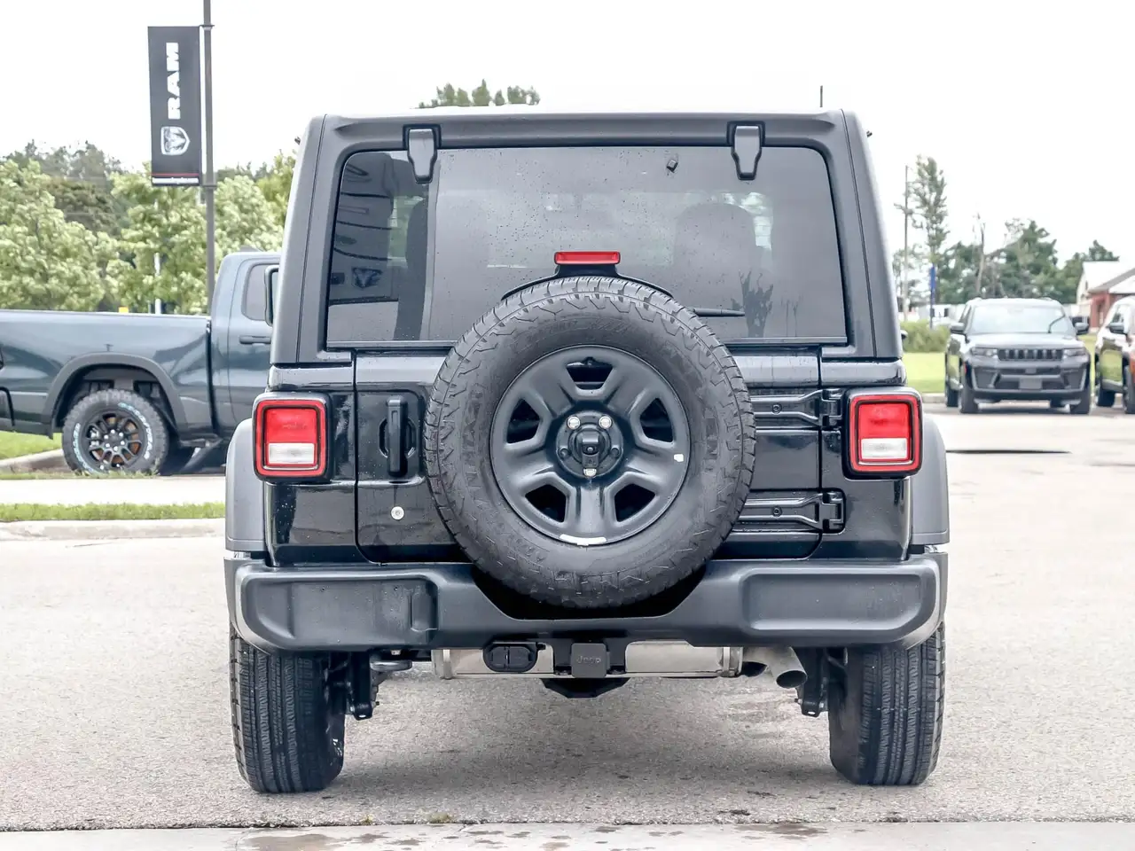 Jeep Wrangler - Image 22
