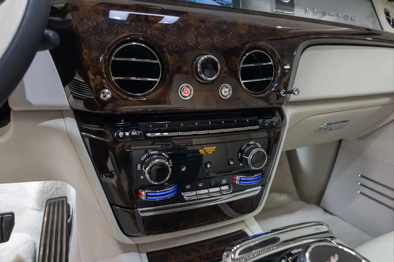 Rolls-Royce Phantom - Image 44
