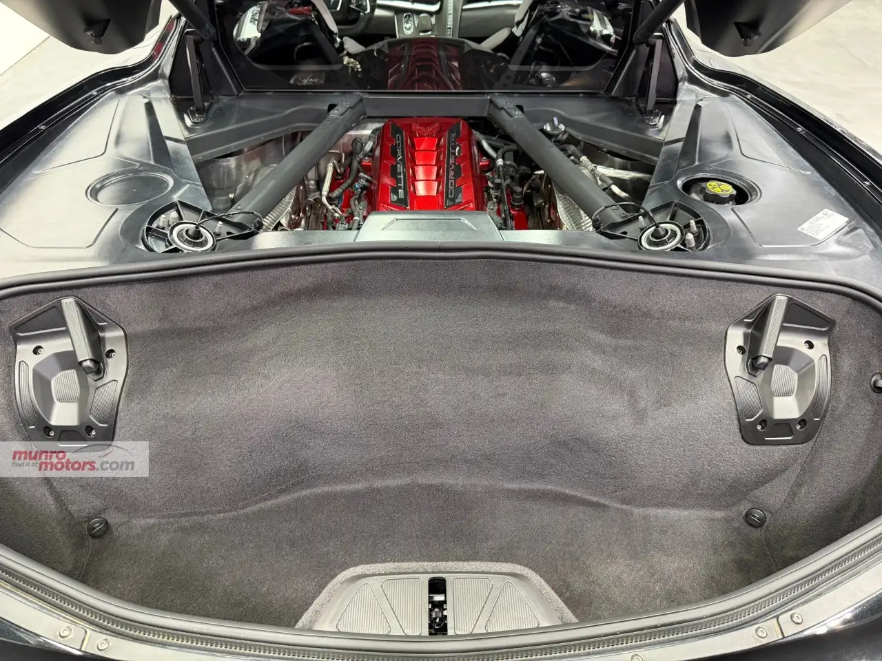 Chevrolet Corvette - Image 26