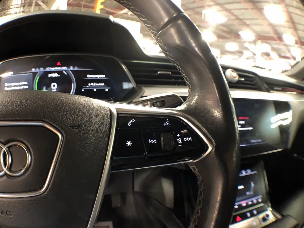 Audi e-tron - Image 24
