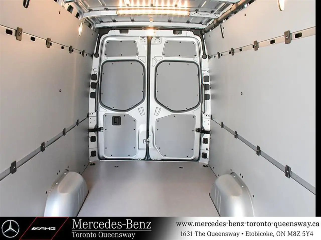 Mercedes-Benz Sprinter - Image 24