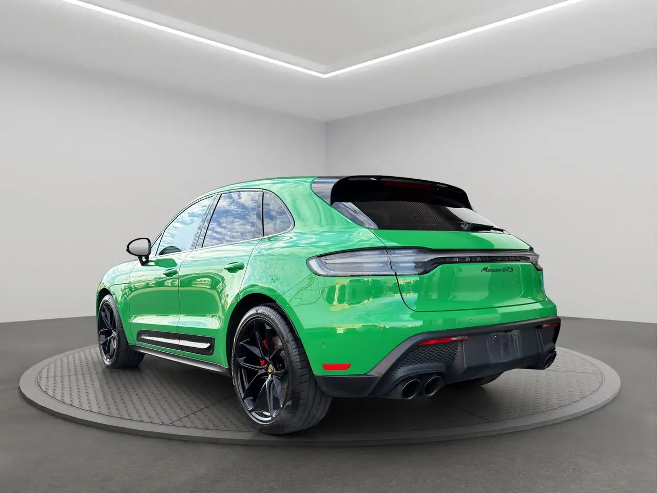 Porsche Macan - Image 6